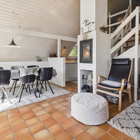 Efimija - 1-4km From The Sea By Interhome Vakantiehuis Molby