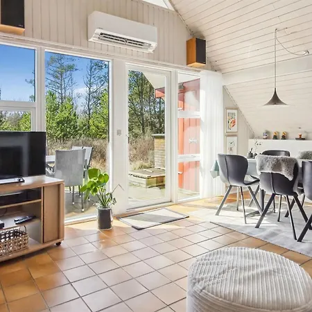 Efimija - 1-4km From The Sea By Interhome Vakantiehuis