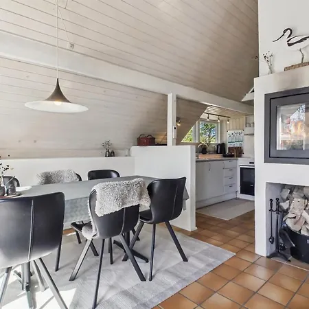 Vakantiehuis Efimija - 1-4km From The Sea By Interhome